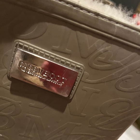 Tan tall Moovboots size large - Picture 2 of 3